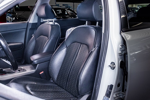 Kia Optima 14 of 26