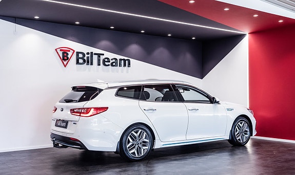 Kia Optima 7 of 26