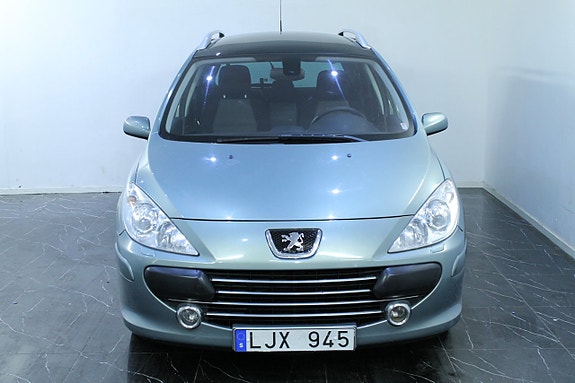 Peugeot 307 SW 2 of 14