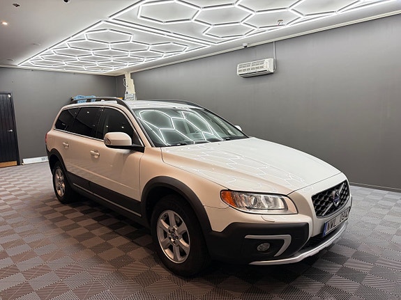 Volvo XC70 5 of 16