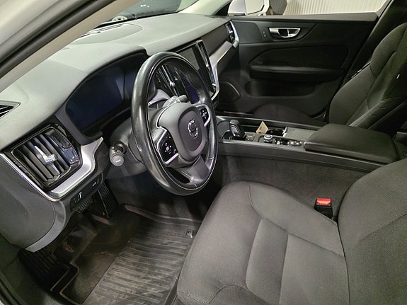 Volvo V60 6 of 11