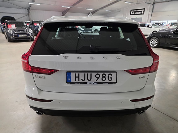 Volvo V60 5 of 11