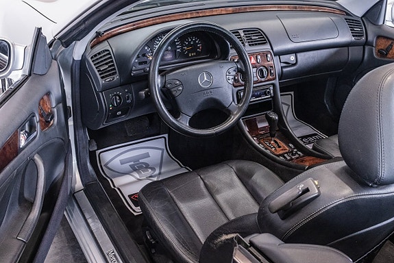 Mercedes-Benz CLK200 13 of 22