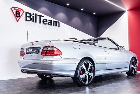 Mercedes-Benz CLK200 9 of 22