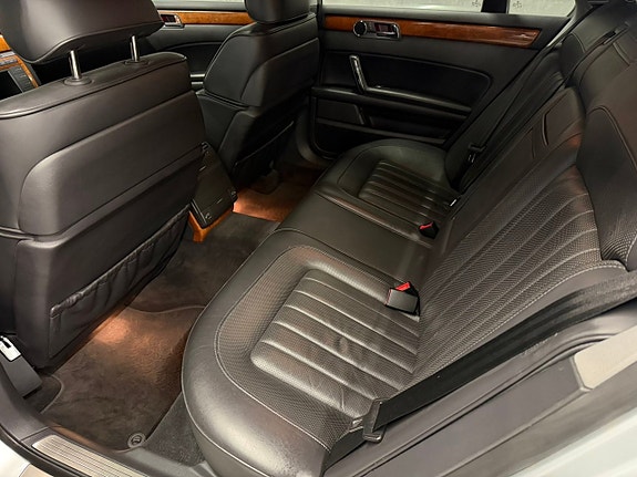 Volkswagen Phaeton 11 of 12