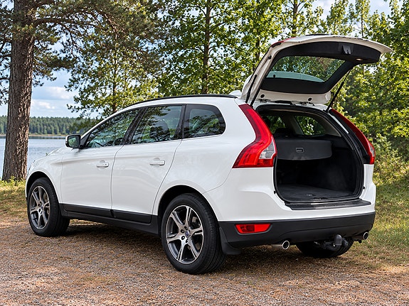 Volvo XC60 4 of 10