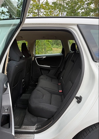 Volvo XC60 8 of 10