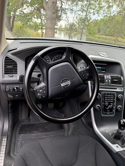 Volvo XC60 10 of 10