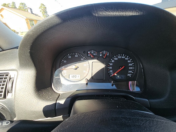 Volkswagen Golf IV 9 of 9