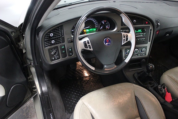 Saab 9-5 20 of 21