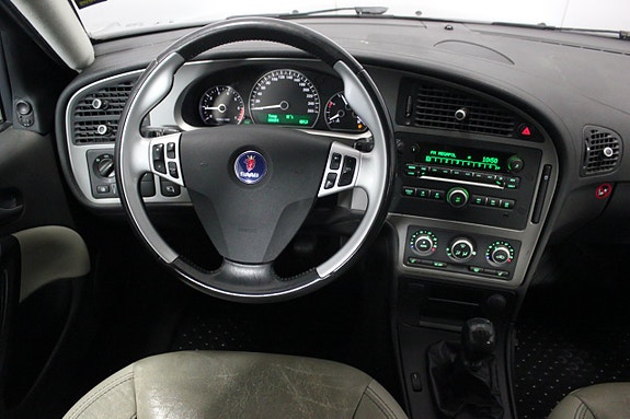 Saab 9-5 14 of 21