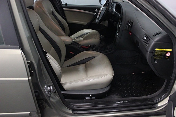 Saab 9-5 9 of 21