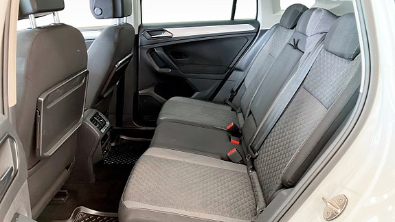 Volkswagen Tiguan 11 of 12