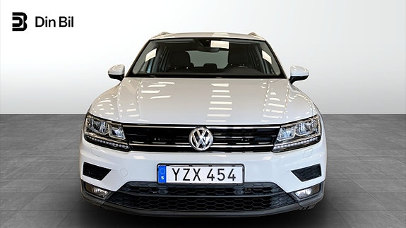 Volkswagen Tiguan 4 of 12