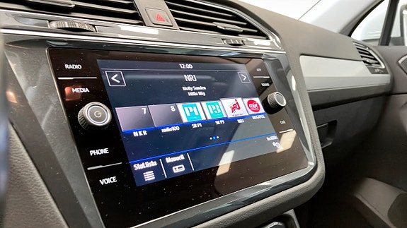 Volkswagen Tiguan 9 of 12
