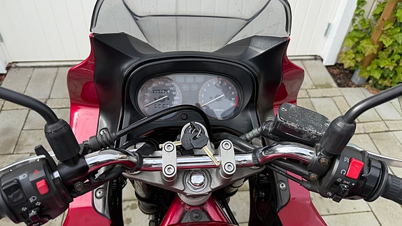Yamaha XJ 600 Diversion 5 of 6