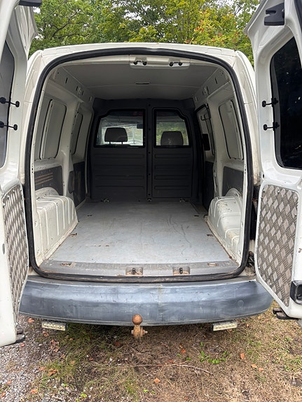 Volkswagen Caddy Maxi 4 of 4