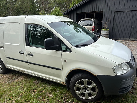 Volkswagen Caddy Maxi 2 of 4