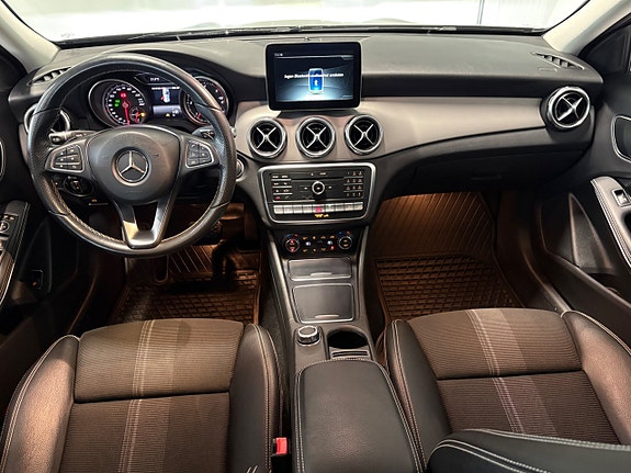 Mercedes-Benz GLA200 d 10 of 19