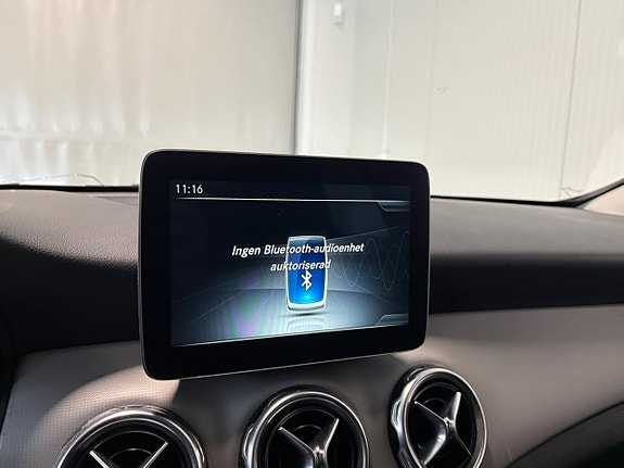 Mercedes-Benz GLA200 d 15 of 19