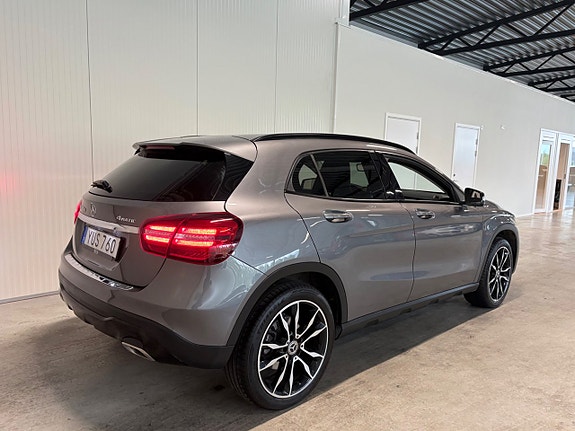 Mercedes-Benz GLA200 d 3 of 19