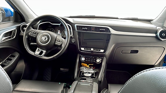 MG ZS 4 of 9