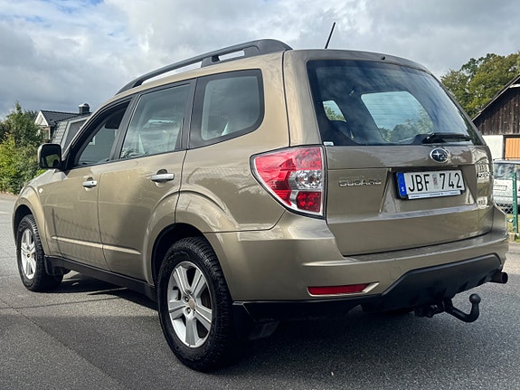 Subaru Forester 9 of 14