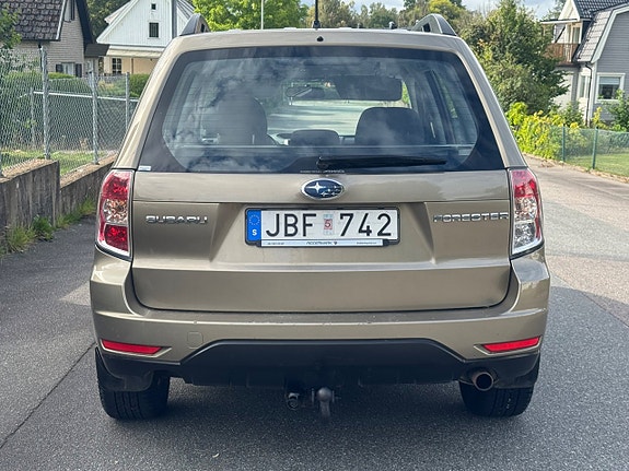 Subaru Forester 6 of 14