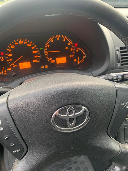 Toyota Avensis 3 of 7