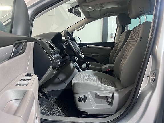 Volkswagen Sharan 13 of 25