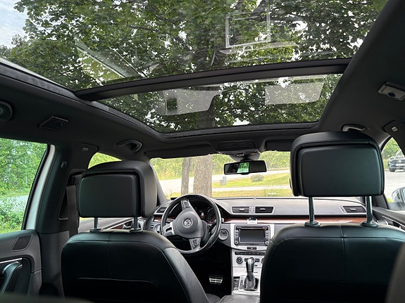Volkswagen Passat Alltrack 5 of 17