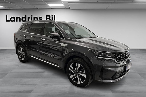 Kia Sorento 3 of 14