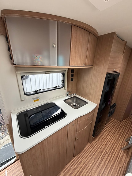 Adria Aviva 563 PT 6 of 9