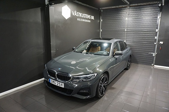 BMW 330e 4 of 27