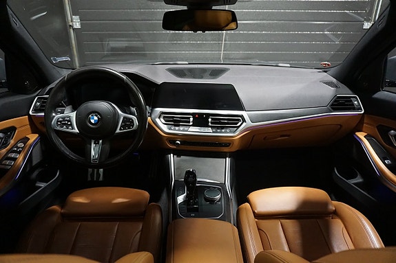 BMW 330e 12 of 27