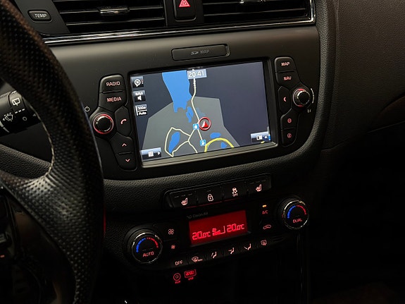 Kia Ceed 11 of 24