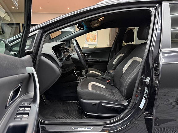 Kia Ceed 3 of 24