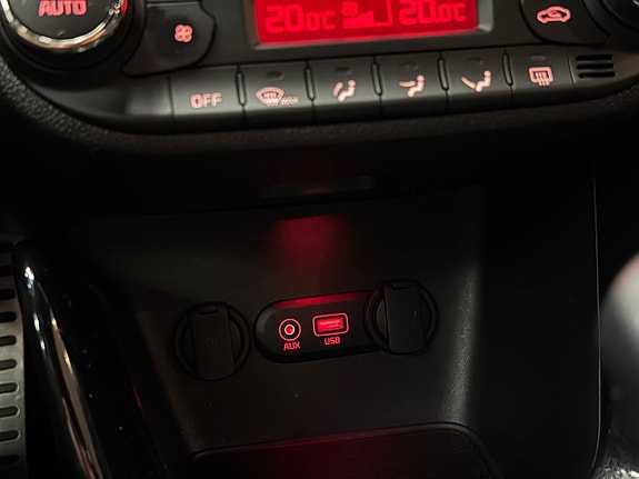 Kia Ceed 17 of 24