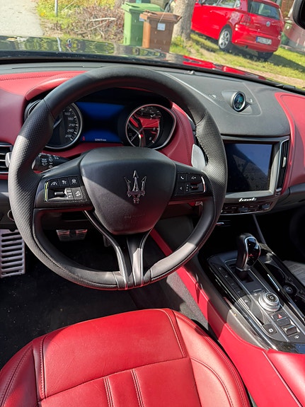 Maserati Levante 9 of 10
