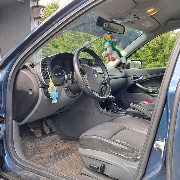 Saab 9-3 3 of 5