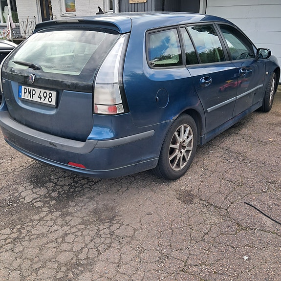 Saab 9-3 4 of 5