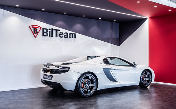 McLaren MP4-12C 11 of 30