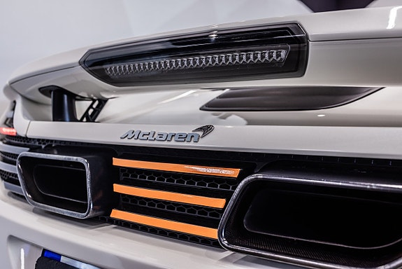 McLaren MP4-12C 14 of 30