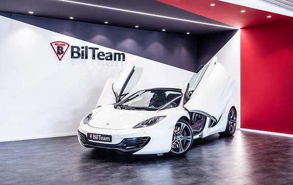 McLaren MP4-12C 2 of 30