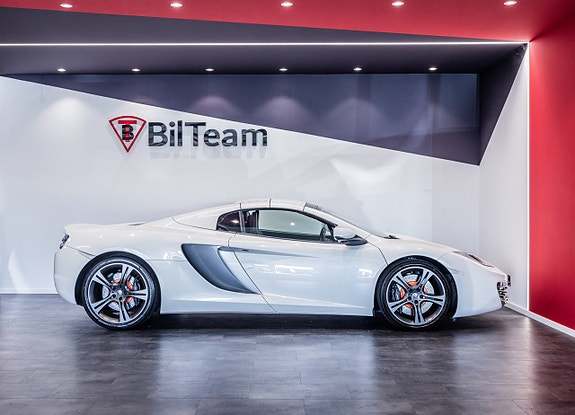 McLaren MP4-12C 9 of 30