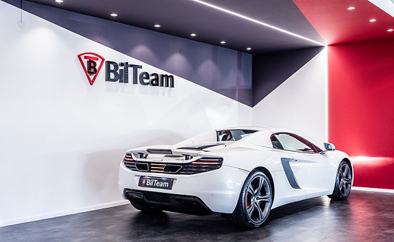 McLaren MP4-12C 10 of 30
