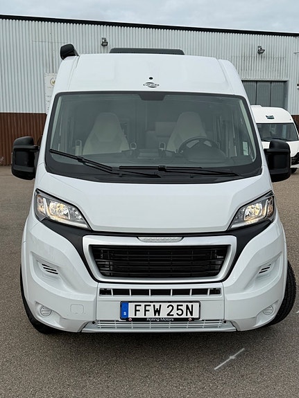Carado *5.99m*Nya 140hk Euro6*Solceller*En ägare*1170mil* 16 of 21