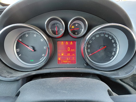 Opel Insignia 15 of 16