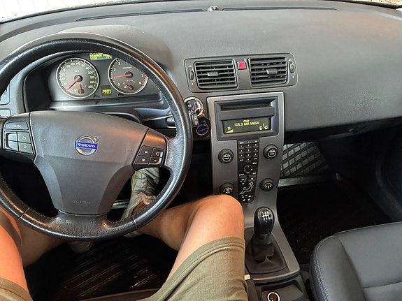 Volvo V50 8 of 10