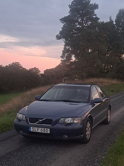 Volvo S60 4 of 11